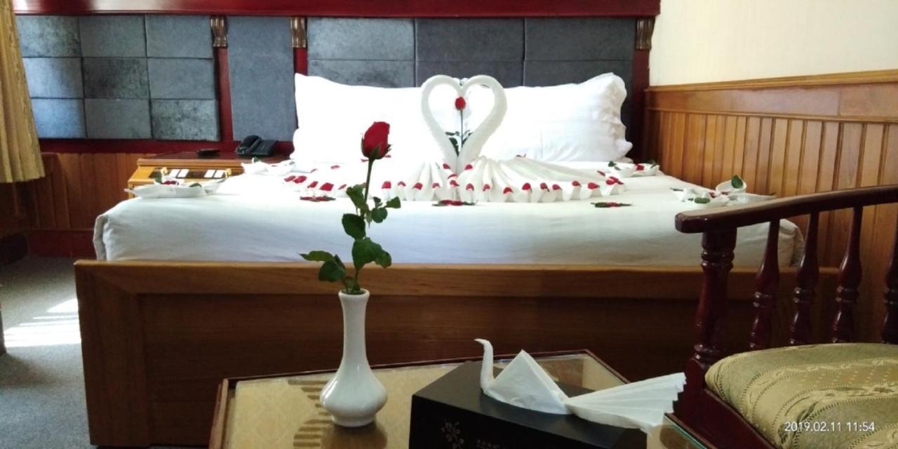 팰리스 호텔 만달레이 외부 사진